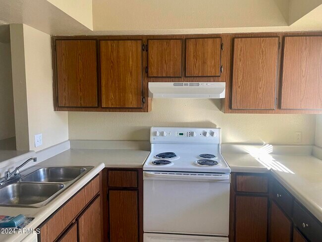 Foto del edificio - 2846 E Kathleen Rd