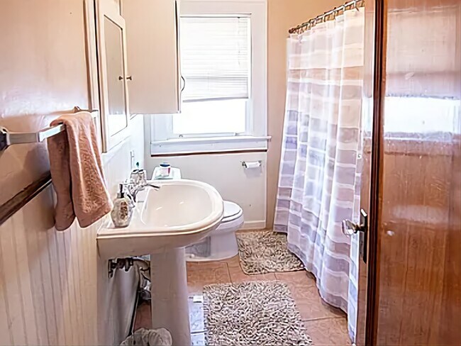 Bathroom - 1514 Culver Rd