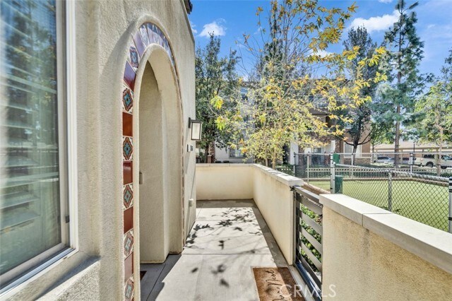 Building Photo - 11061 Renewal Dr