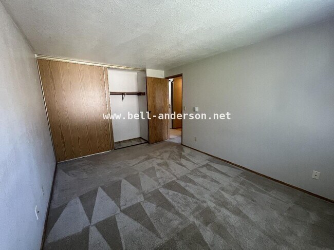 Foto del edificio - Renton Condo Unit Available!