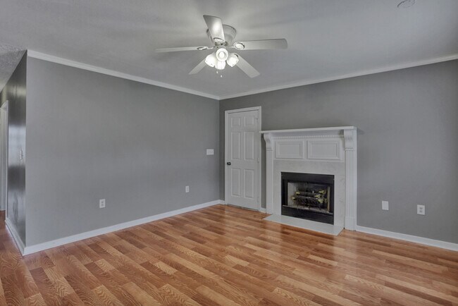 Building Photo - 4 Bedroom with Large Yard in Brandon, MS