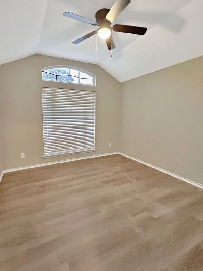 Building Photo - 2817 Berry Trace