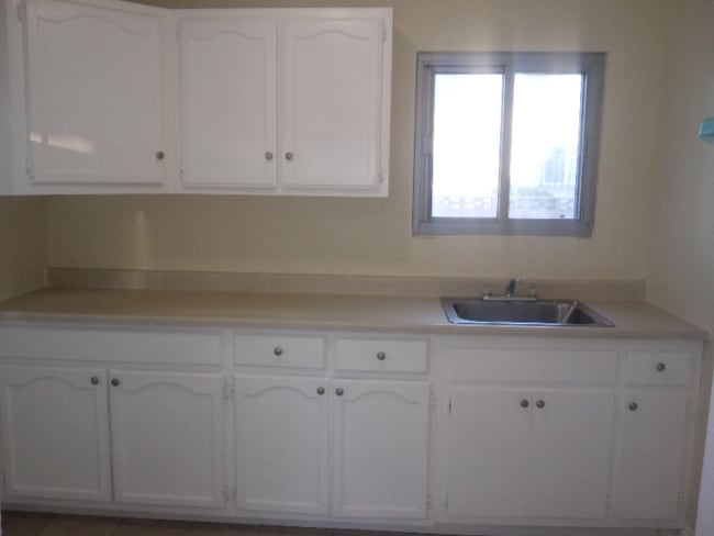 Foto del edificio - 304 E Sunkist St