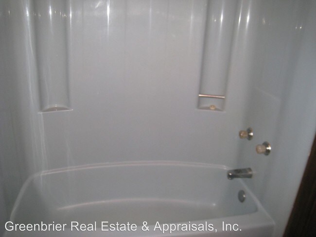 Building Photo - 708 Dinwiddie St