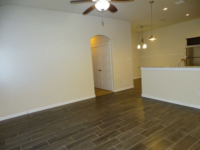 Foto del edificio - 1171 Creekside Orchard, New Braunfels, TX....
