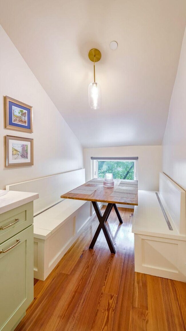 Foto del edificio - 604 Baronne St