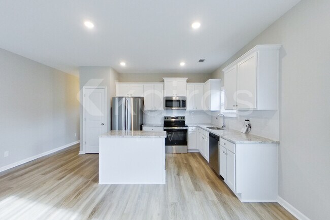 Foto del edificio - 7321 Foggy River Dr