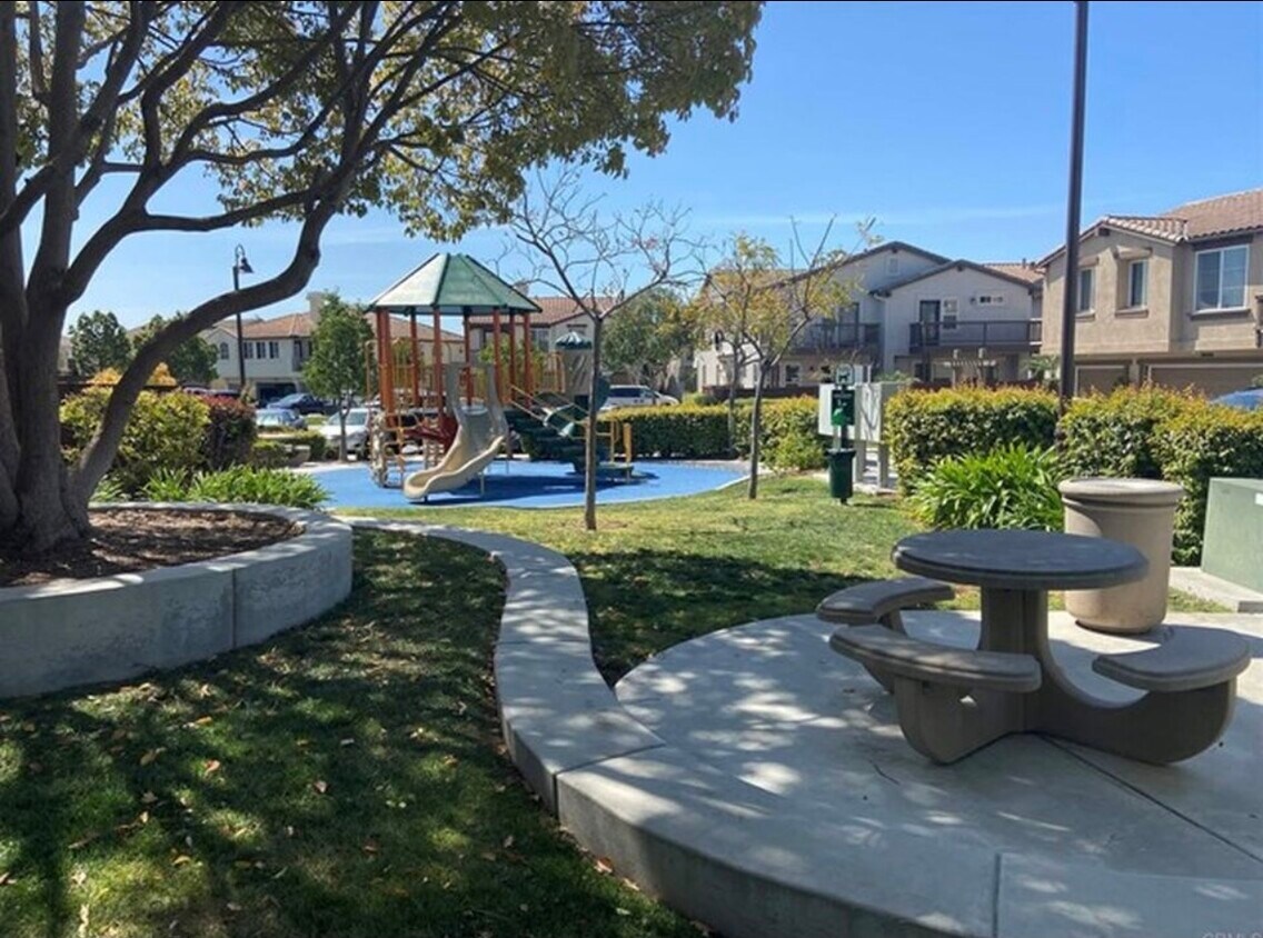 2090 Aviata Rd 77 Chula Vista Ca 91914 Townhouse For Rent In Chula Vista Ca Apartments Com