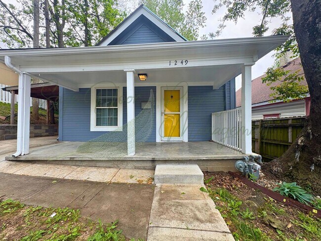 Foto del edificio - MODERN UPDATES!!!