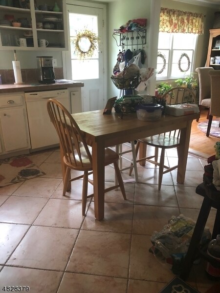 Building Photo - 79 Rock Rd