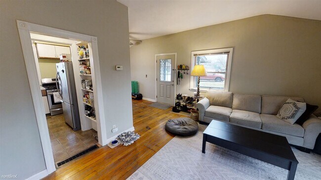 Building Photo - 2 br, 1 bath Condo - 2532 Pittsfield Blvd