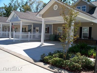 Building Photo - 3 br, 2.5 bath Townhome - Village Maison T...