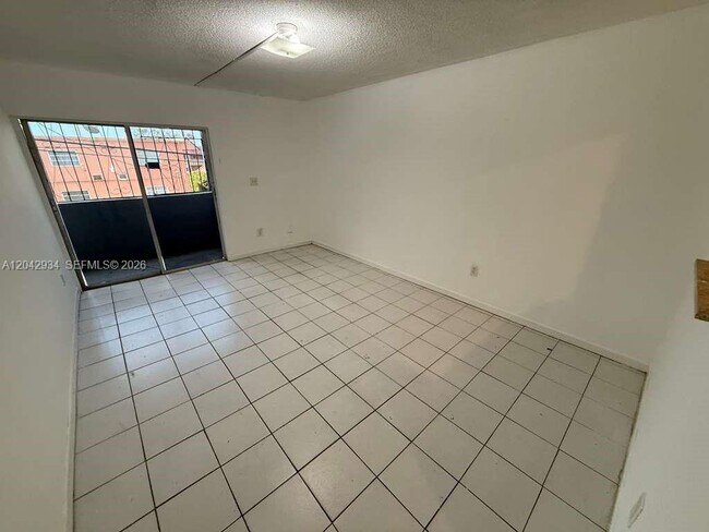 Foto del edificio - 4370 NW 11th St