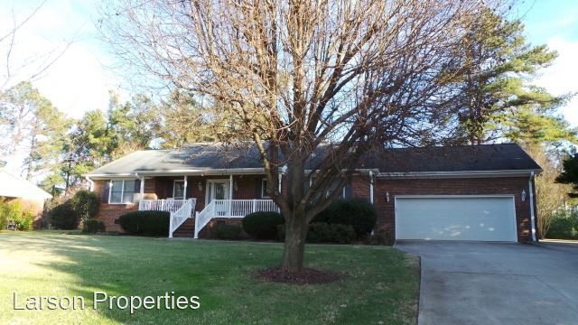 Foto principal - 3 br, 2 bath House - 827 S. Eighth St