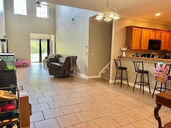 Foto del edificio - 1062 Fairway Ln