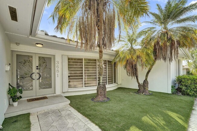 Foto del edificio - 3681 N 54th Ave