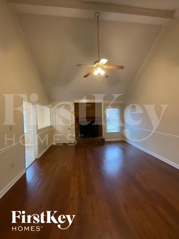 Foto del edificio - 4168 Sassafras Rd