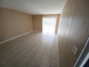 Building Photo - 1830 Maravilla Ave