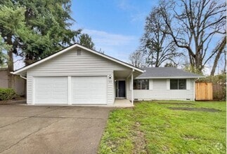 Building Photo - 191 SE 32nd Ave