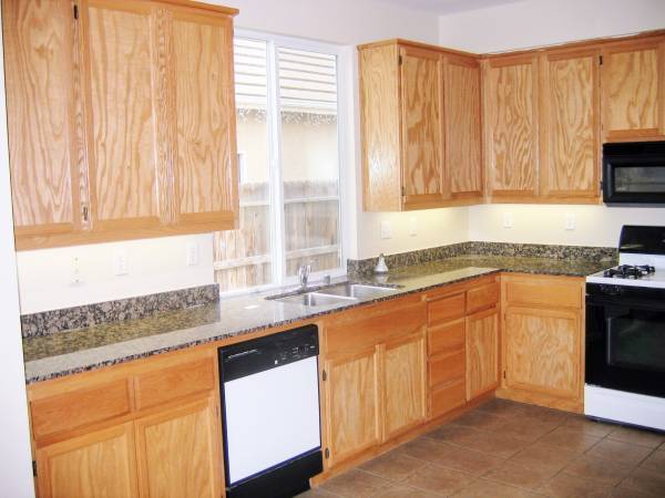Building Photo - 4052 Summer Ct
