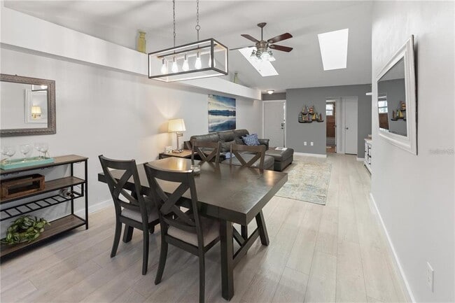 Building Photo - 1820 Rumar Ln