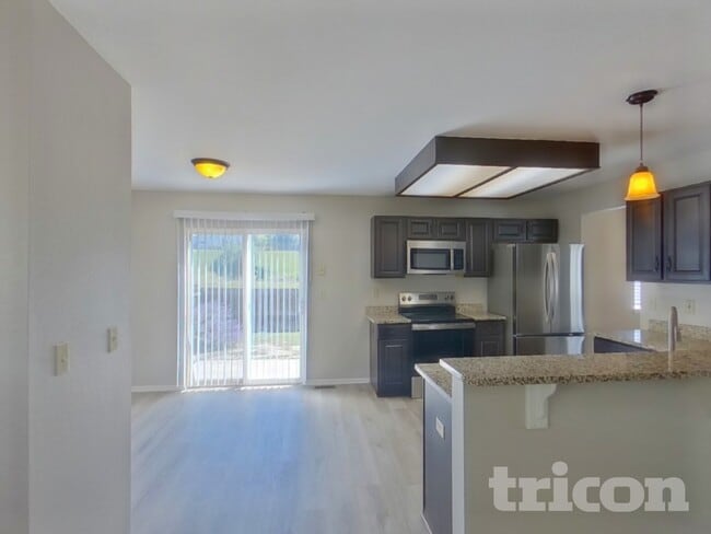 Building Photo - 6325 Blazing Star Dr