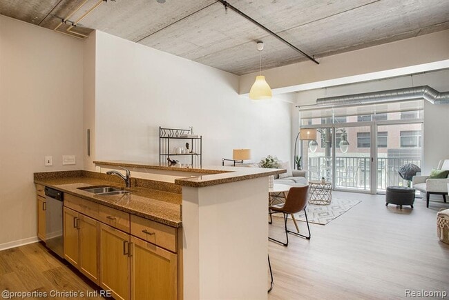 Foto del edificio - 3670 Woodward Ave