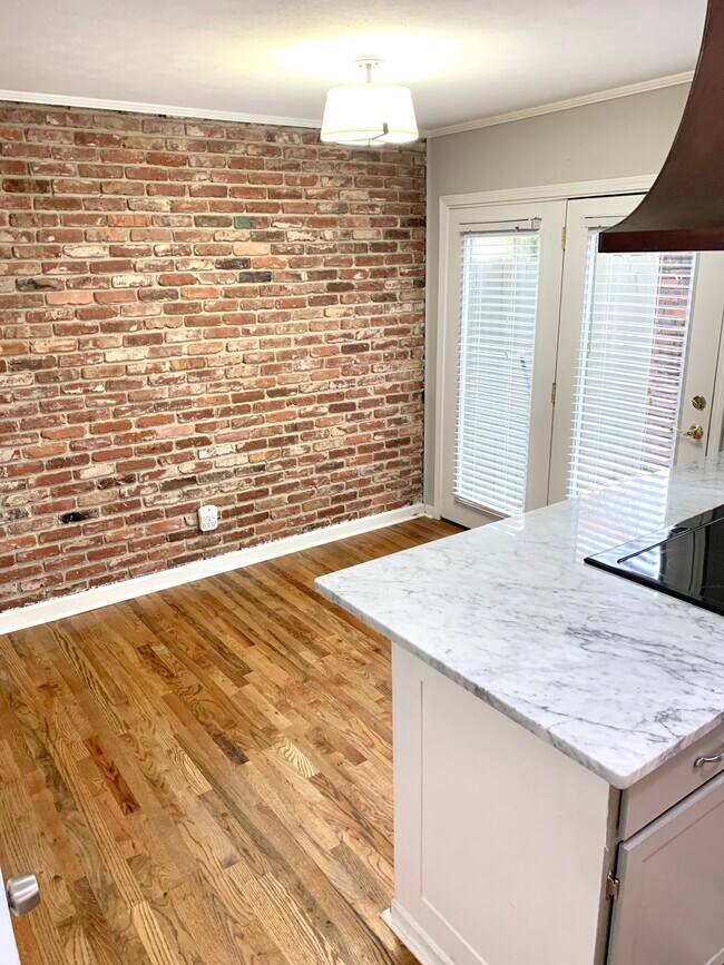 3083 Colonial Way Unit F, Chamblee, GA 30341 Condo for Rent in Chamblee, GA