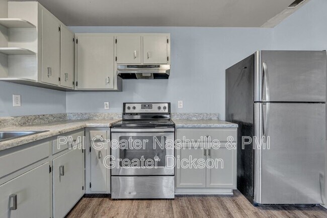 Foto del edificio - 816 Greenland Dr