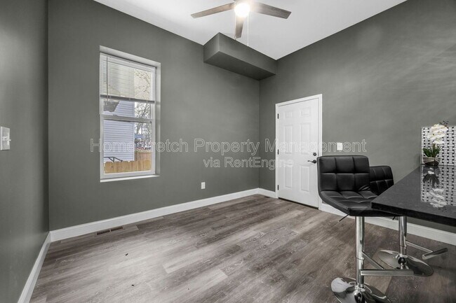 Foto del edificio - 3833 Oregon Ave