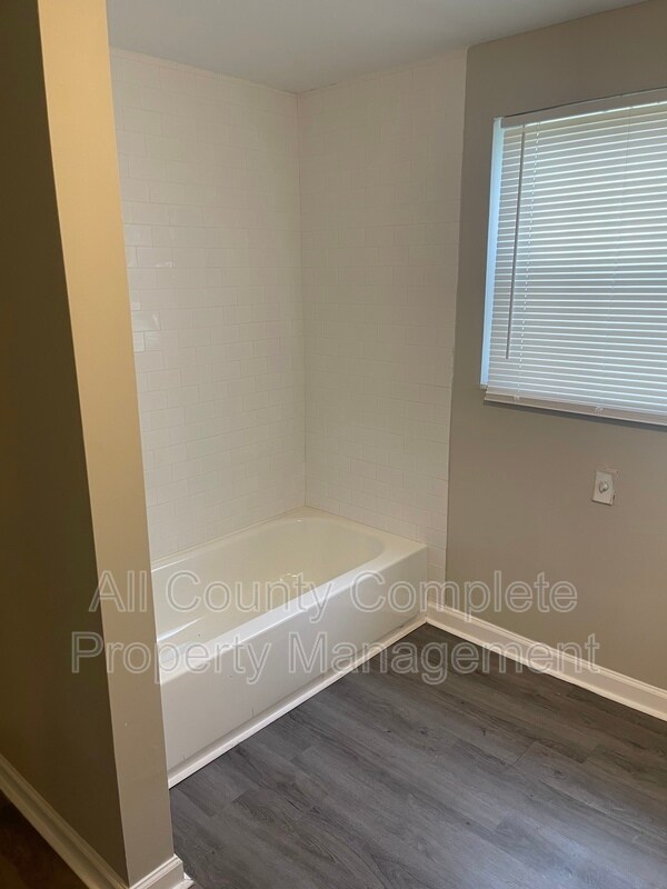 Foto del edificio - 2894 W 8th St