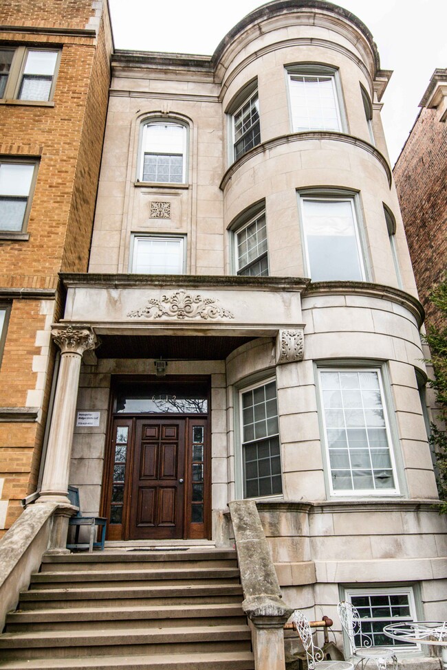 Building Photo - 6112 S Kimbark Ave