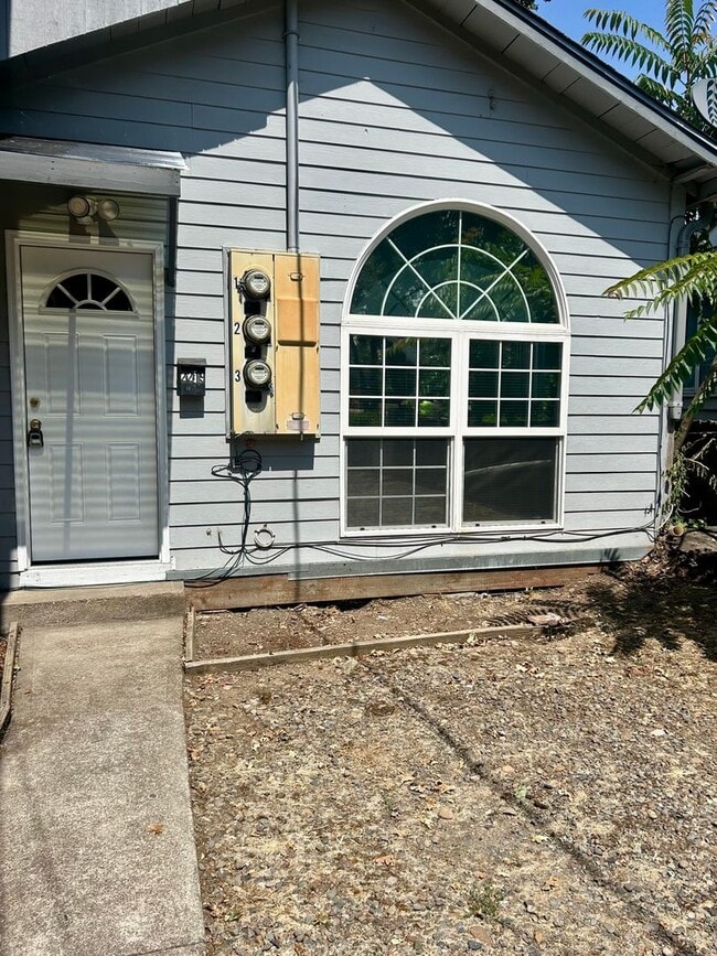 Foto del edificio - 2217-2221 Lee St SE
