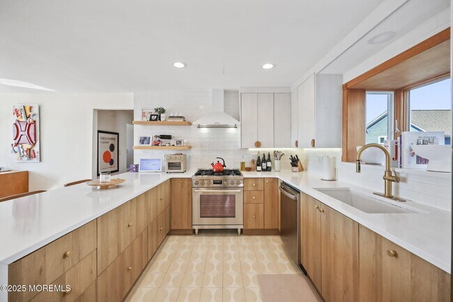 Foto del edificio - 113 Central Ave