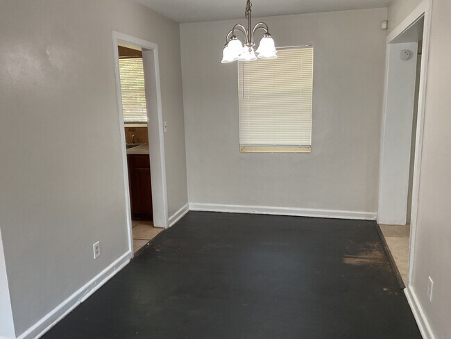Foto del edificio - Charming 4 bedroom Home in Arlington for R...