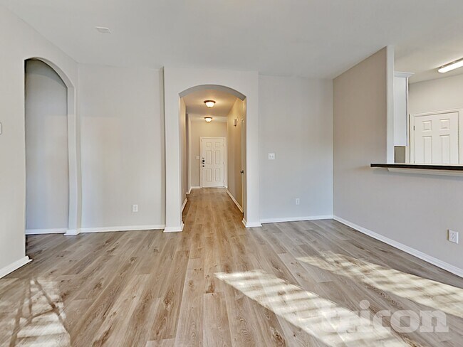 Building Photo - 9312 Rhoni Ct