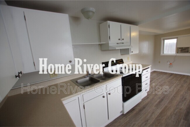 Foto del edificio - 219 22nd Ave S