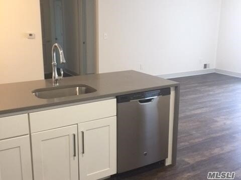 Foto del edificio - 49 Nikia Dr