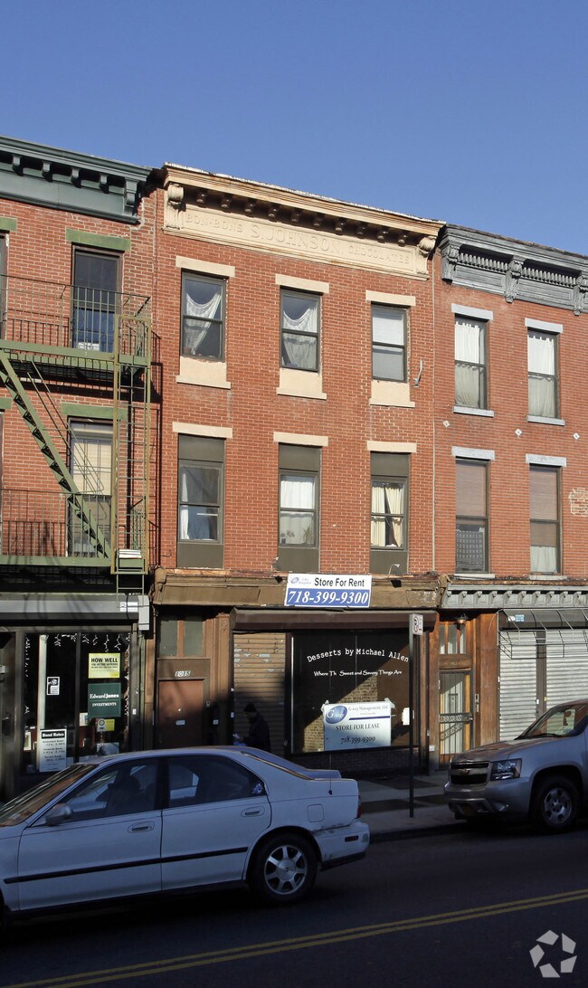 Building Photo - 1015 Fulton St