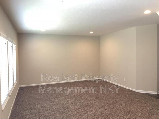 Building Photo - 10173 Cardigan Dr
