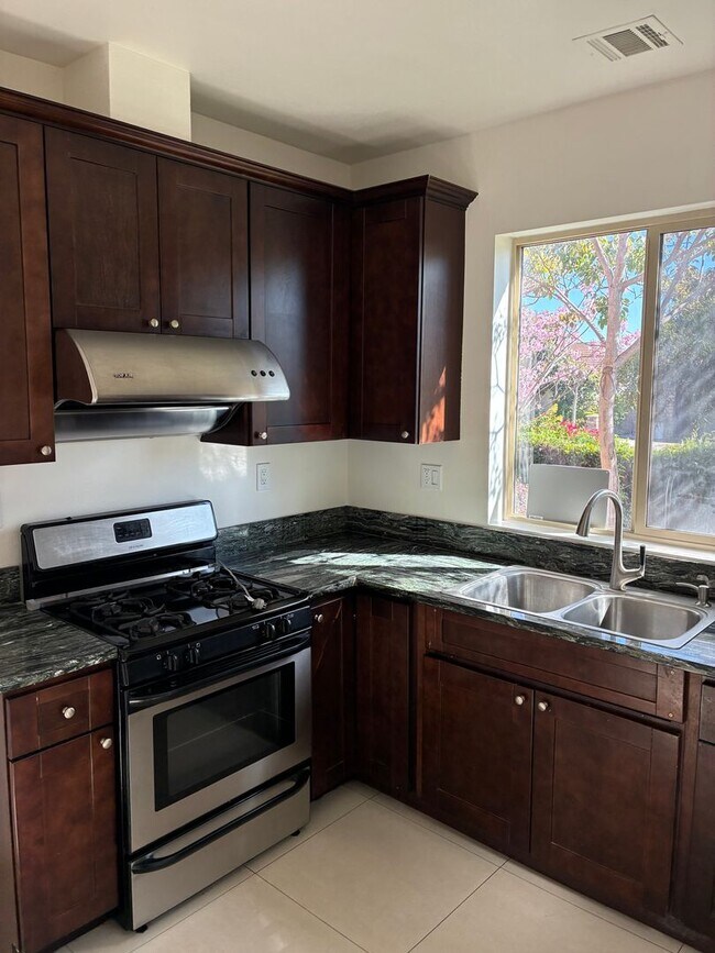 Building Photo - 9619Long