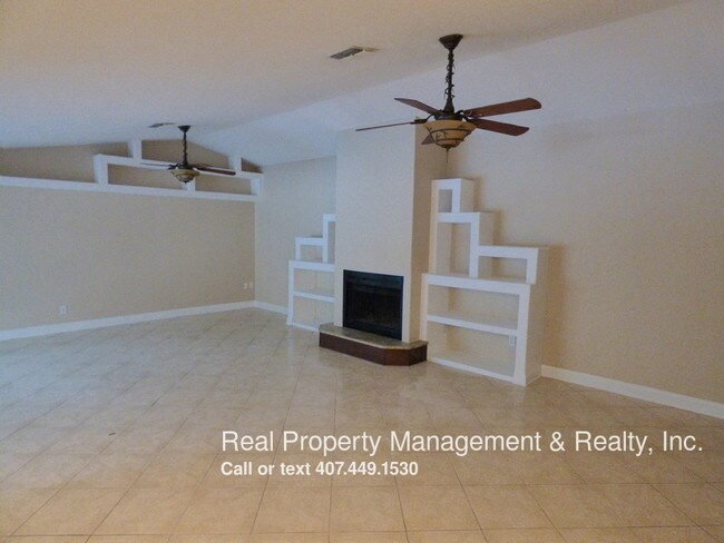 Foto del edificio - 5803 Tarawood Dr