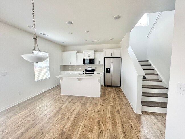 Foto del edificio - NEW 4 br 2.5 ba with loft and private study in the Kensington community READY MAY 2026