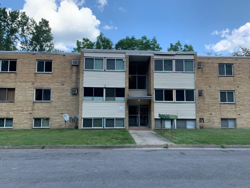 554 West Ave Unit 204, Tallmadge, OH 44278 Apartment for Rent in