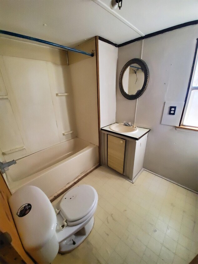 4191 Savannah Hwy Unit 12, Jesup, GA 31545 Apartment for Rent in