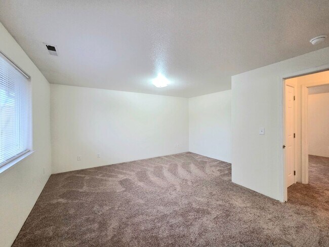 Foto del edificio - 1409 Maple St