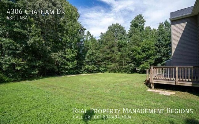 Foto del edificio - 4306 Chatham Dr