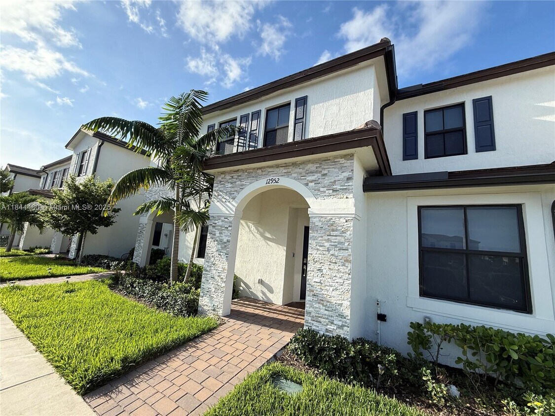 Foto del edificio - 12952 SW 232nd Ter
