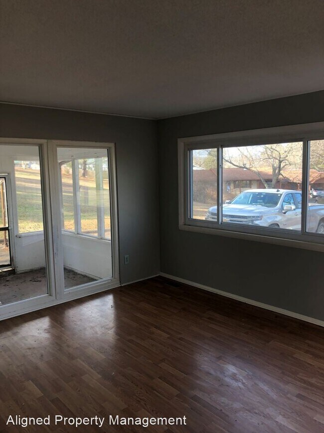 Foto del edificio - 3 br, 1 bath House - 127 Gary St