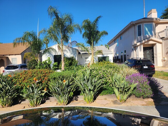 Foto del edificio - 1748 Wellesley Ave